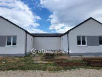 Eladó ikerház, Győrszemerén 89 M Ft, 1+3 szobás