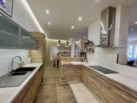 Eladó téglalakás, XIII. kerületben 295 M Ft, 6 szobás