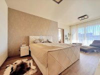 Eladó téglalakás, XVII. kerületben 255 M Ft, 6 szobás