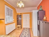 Eladó családi ház, XVIII. kerületben 180 M Ft, 7 szobás