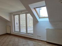 Kiadó iroda, Pécsett 350 E Ft / hó, 4+1 szobás