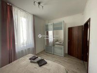 Eladó téglalakás, Pécsett 80 M Ft, 2 szobás