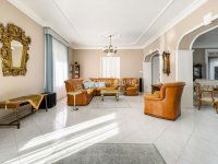 Eladó családi ház, Salgótarjánban 99 M Ft, 7 szobás