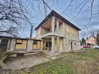 Eladó családi ház, Nógrádon 57.8 M Ft, 7 szobás