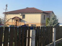 Eladó családi ház, Százhalombattán 150 M Ft, 5 szobás