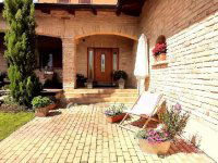 Eladó családi ház, Diósdon 350 M Ft, 4 szobás