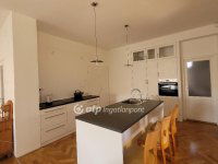 Eladó családi ház, Jászberényben 121.9 M Ft, 2 szobás