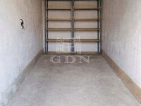 Eladó garázs, Vácon 10 M Ft / költözzbe.hu