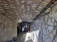 Eladó családi ház, Kisorosziban 272 M Ft, 5 szobás