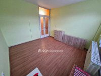 Eladó panellakás, Szekszárdon 33.9 M Ft, 2 szobás