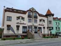 Eladó hotel, Baján 1200 M Ft, 3 szobás / költözzbe.hu