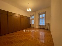 Eladó téglalakás, V. kerületben 199 M Ft, 4 szobás