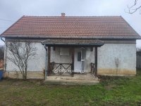 Eladó családi ház, Jászfényszarun 44.5 M Ft, 1+2 szobás