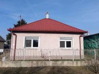 Eladó családi ház