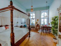 Eladó téglalakás, V. kerületben, Károly körúton 159 M Ft