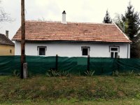 Eladó családi ház, Holládon 25.5 M Ft, 3 szobás