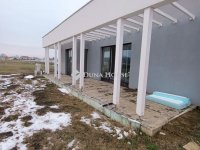 Eladó családi ház, Deszken 124.9 M Ft, 4 szobás