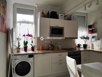 Eladó téglalakás, IV. kerületben 72 M Ft, 2 szobás