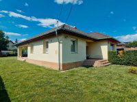 Eladó családi ház, Szigethalmon 89.9 M Ft, 3 szobás
