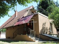 Eladó családi ház, Szolnokon 32 M Ft, 3 szobás