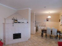 Eladó családi ház, Hévízen 157.5 M Ft, 10+2 szobás