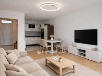 Eladó téglalakás, Pécsett 75 M Ft, 2+1 szobás