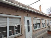 Eladó családi ház, Jászberényben 24.7 M Ft, 3 szobás