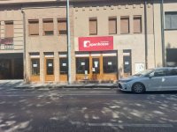 Kiadó üzlethelyiség, Kecskeméten, Jókai utcában 280 E Ft / hó