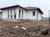 Eladó ikerház, Taksonyon 80.1 M Ft, 5 szobás
