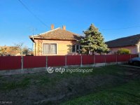 Eladó családi ház, Kabán 25.7 M Ft, 2 szobás