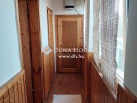 Eladó téglalakás, Pécsett 59.9 M Ft, 4 szobás