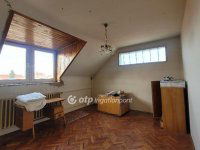 Eladó családi ház, Jászberényben 42.5 M Ft, 4 szobás