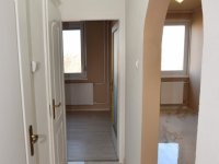 Eladó panellakás, Debrecenben 79.9 M Ft, 2+1 szobás