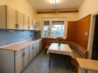 Eladó téglalakás, Komáromban 48 M Ft, 3 szobás