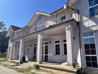 Eladó családi ház, Pécsett 99.89 M Ft, 6 szobás