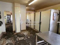 Eladó ipari ingatlan