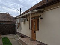 Eladó családi ház, Gyulán 69.9 M Ft, 5 szobás