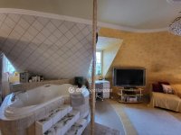 Eladó családi ház, Siófokon 596 M Ft, 9+1 szobás