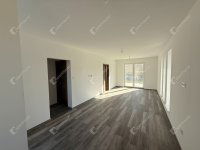 Eladó családi ház, Környén 72.9 M Ft, 3 szobás