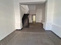 Kiadó üzlethelyiség, Székesfehérvárott 220 E Ft / hó