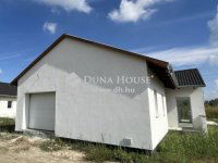 Eladó családi ház, Ráckevén 86.9 M Ft, 5 szobás
