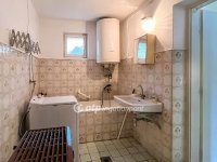 Eladó családi ház, Kónyon 48 M Ft, 3 szobás