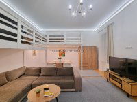 Kiadó téglalakás, albérlet