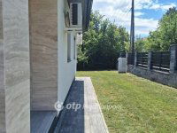 Eladó nyaraló, Balatonakarattyán 229 M Ft, 3 szobás