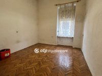 Eladó téglalakás, Pápán 12.9 M Ft, 1 szobás