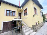 Eladó üzlethelyiség