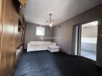 Eladó családi ház, Dombóváron 13 M Ft, 2 szobás