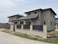 Eladó ikerház, Dunaharasztin 200 M Ft, 5 szobás