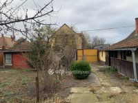 Eladó családi ház, Cegléden 29.5 M Ft, 3+1 szobás