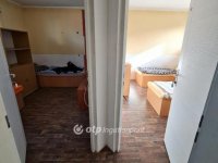 Eladó családi ház, Pápán 249 M Ft, 9+11 szobás